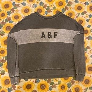 Abercrombie and fitch grey crewneck